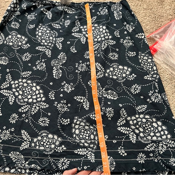 Columbia Floral Pattern Linen Blend Skirt Size large - Picture 6 of 6